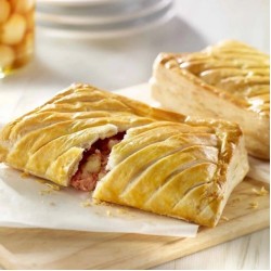 Wrights Potato & Corned Beef Pasty 30x240g   81074